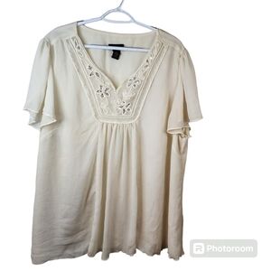Lane Bryant Flowy Boho‎ Embroidered Bling Cream Short Sleeve Blouse Size 22/24
